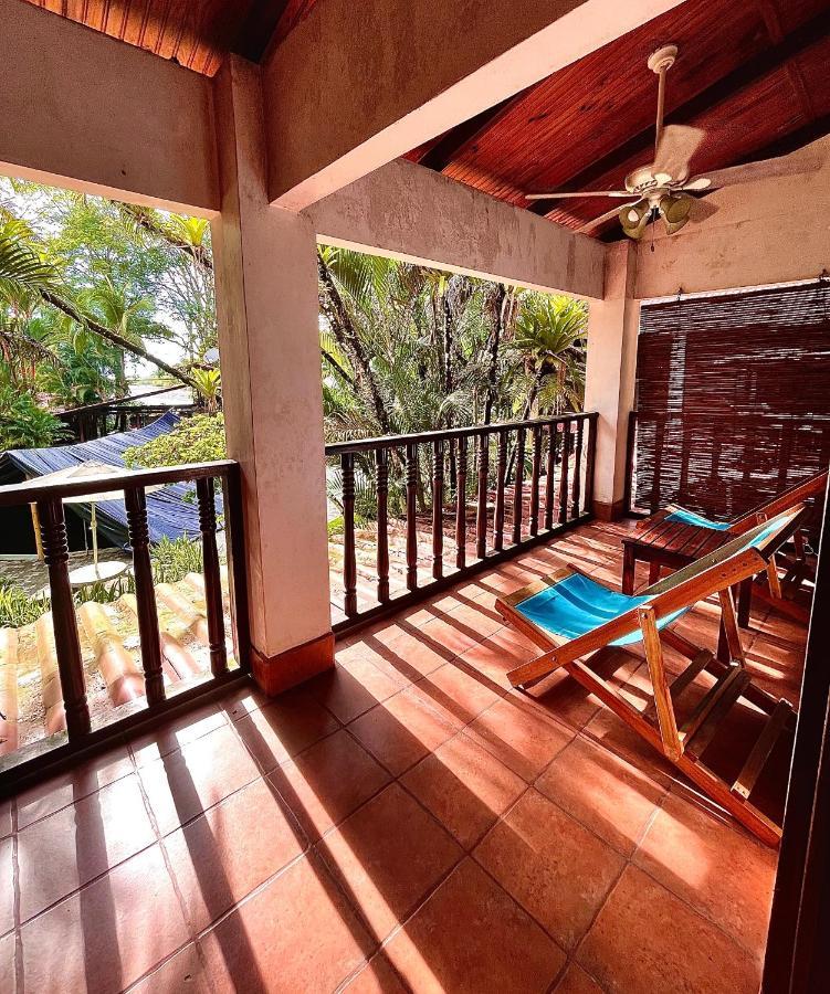 Rio Lindo Hotel Dominical Exterior photo