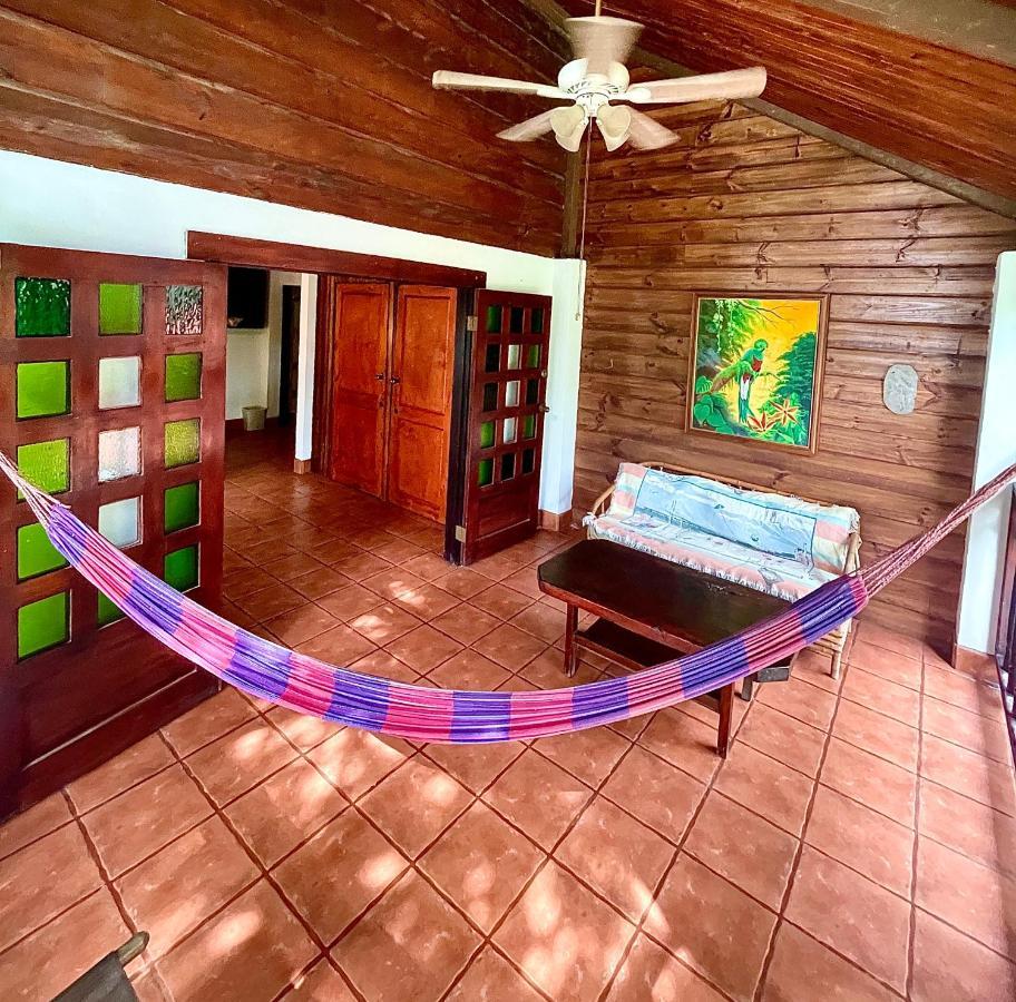 Rio Lindo Hotel Dominical Exterior photo