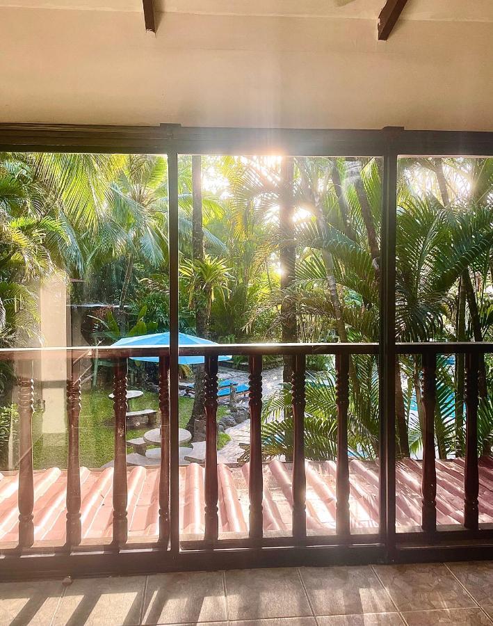 Rio Lindo Hotel Dominical Exterior photo